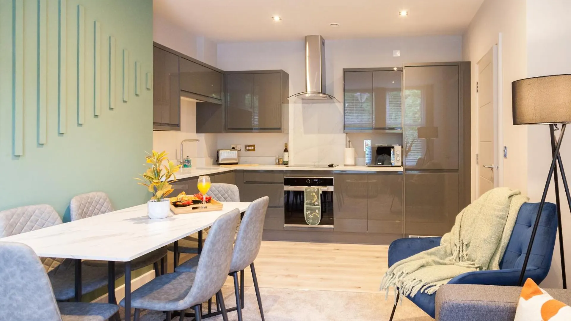 לידס Somers Suites Apartments 0*,  בריטניה